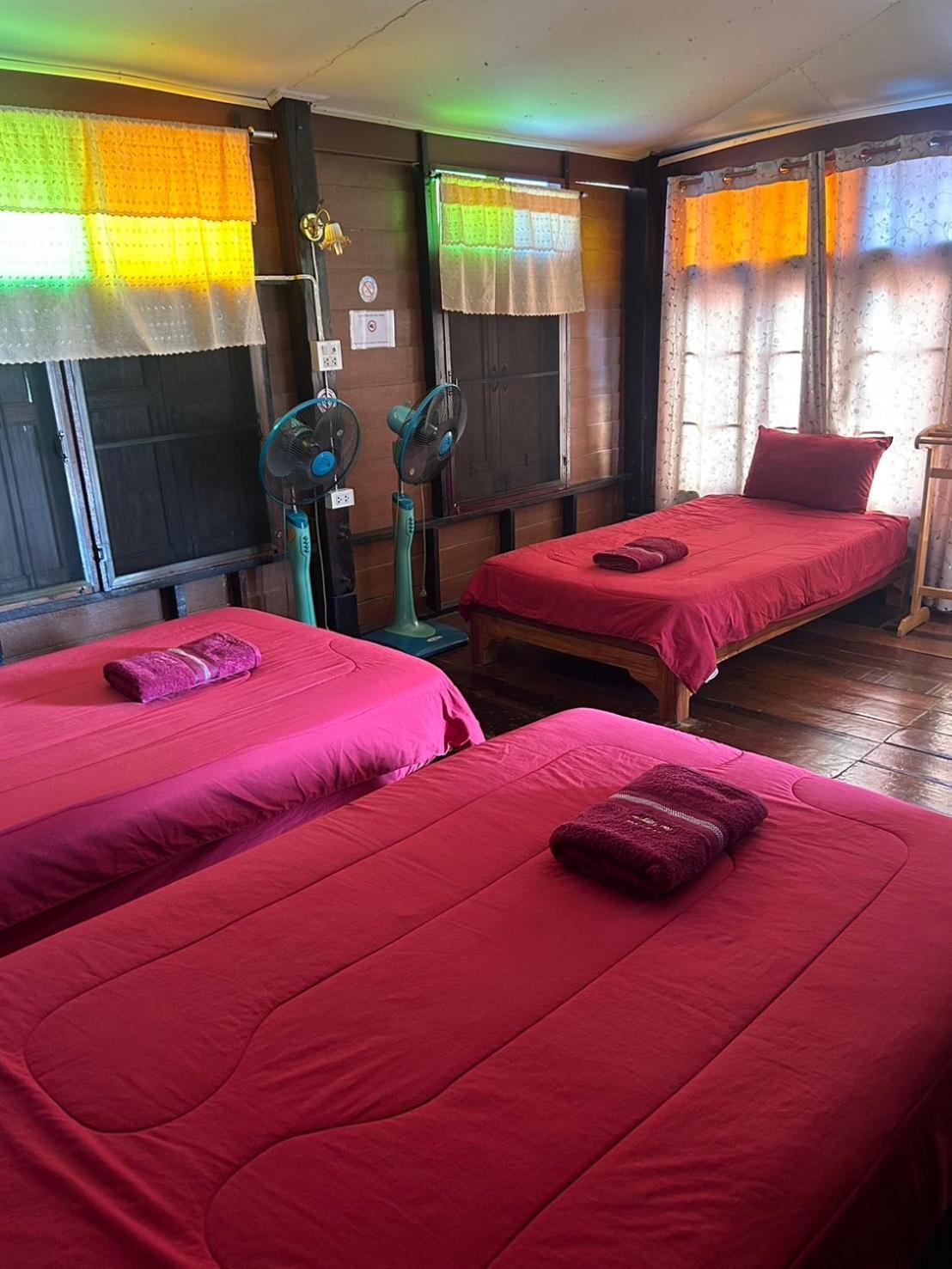 Baan Are Gong Riverside Homestay Phra Nakhon Si Ayutthaya Dış mekan fotoğraf
