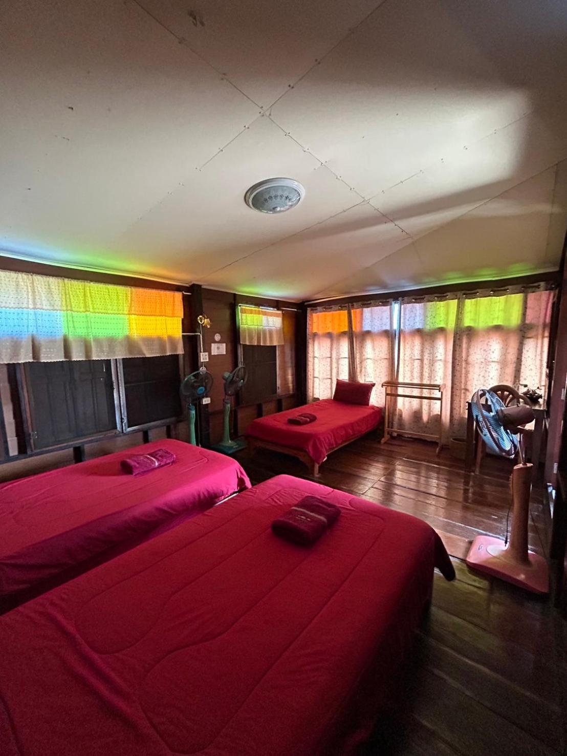 Baan Are Gong Riverside Homestay Phra Nakhon Si Ayutthaya Dış mekan fotoğraf
