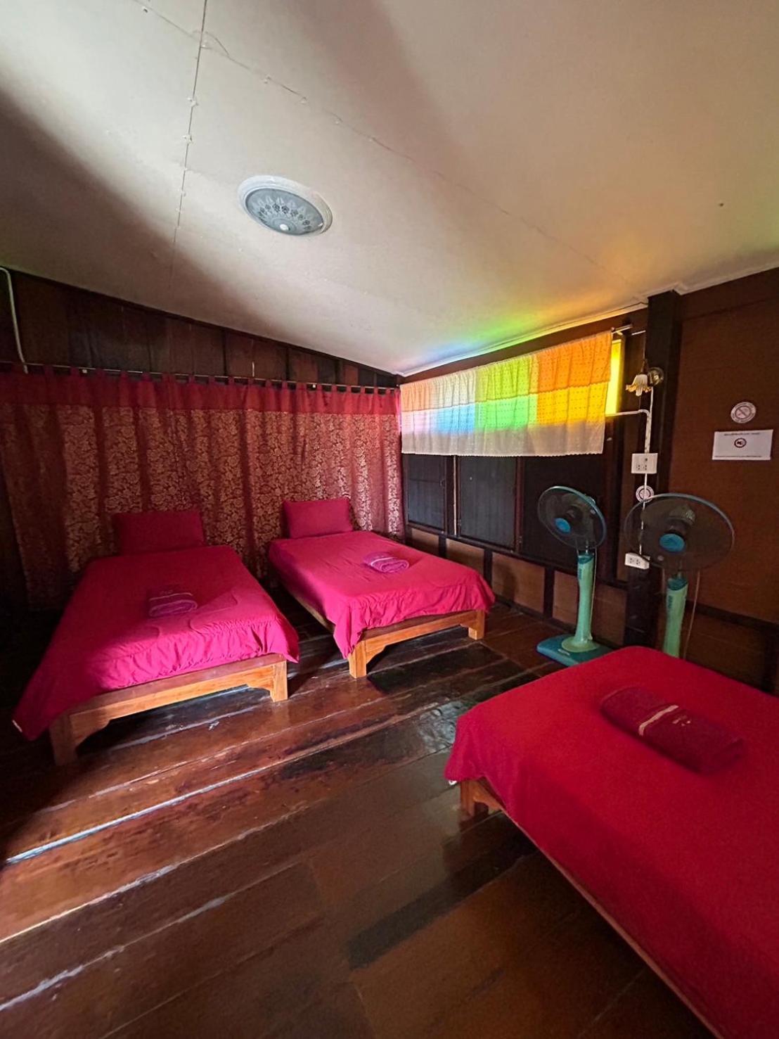 Baan Are Gong Riverside Homestay Phra Nakhon Si Ayutthaya Dış mekan fotoğraf